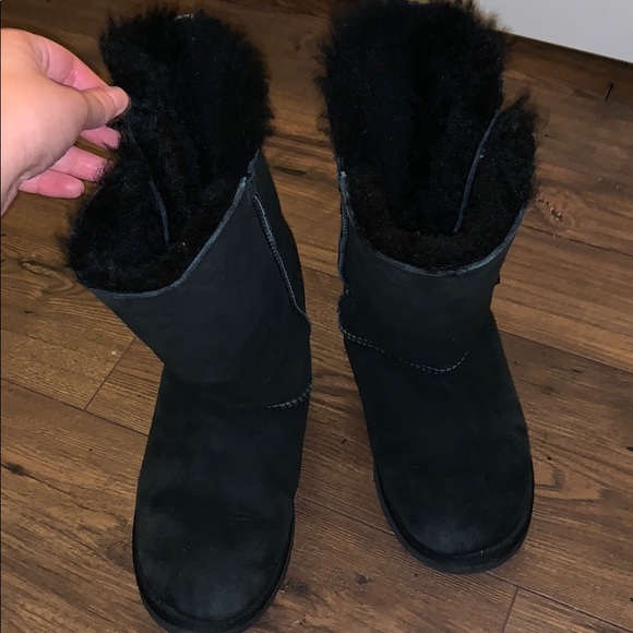 Tall black button Uggs - Picture 2 of 4